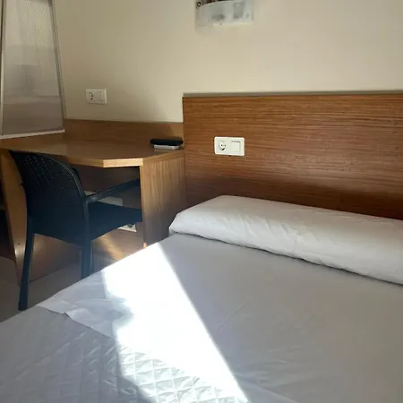 ゲストハウス Costabella 3*