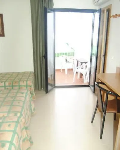 Costabella 2* فوينخيرولا